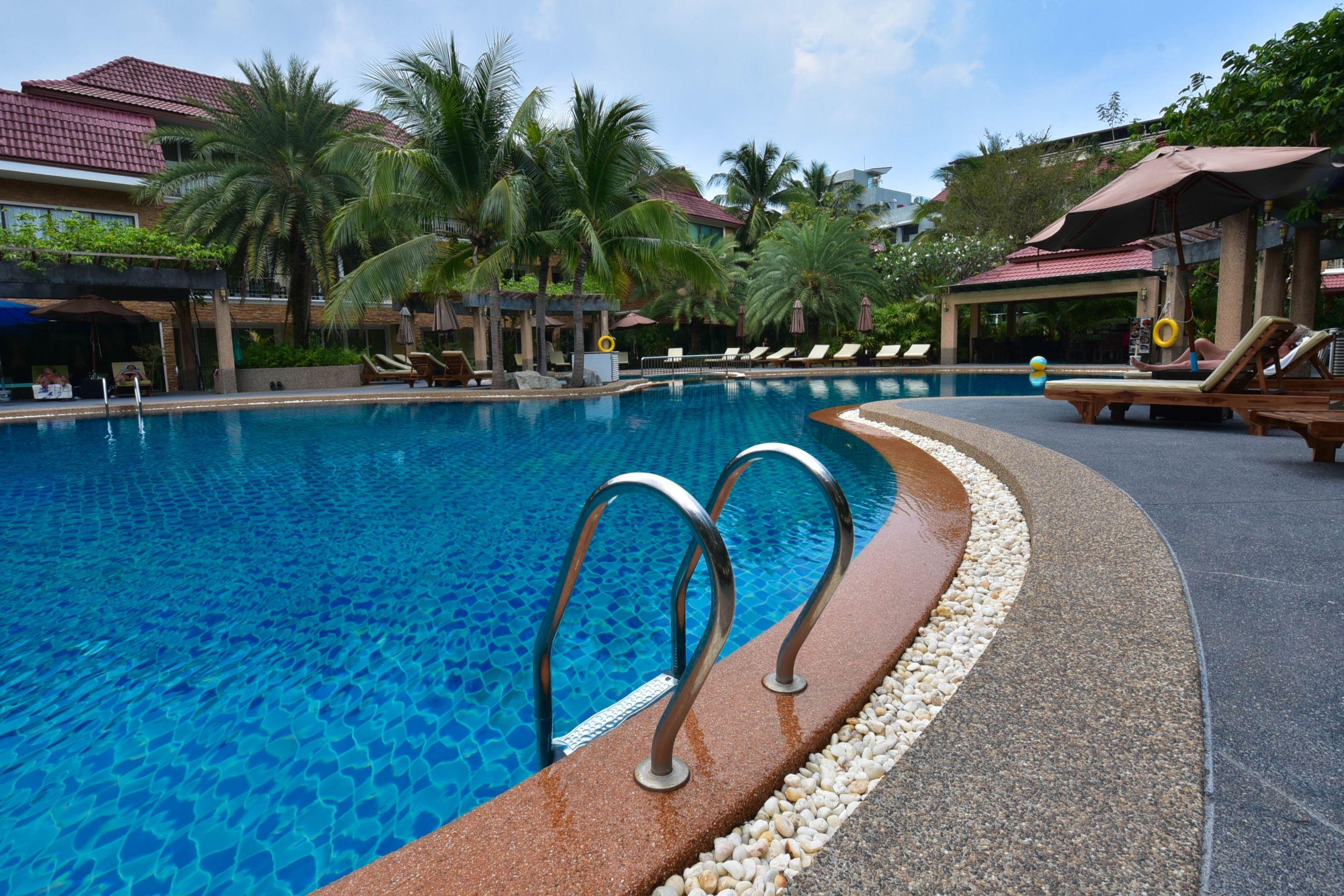 R-Mar Resort And Spa Patong, Phuket Exterior photo