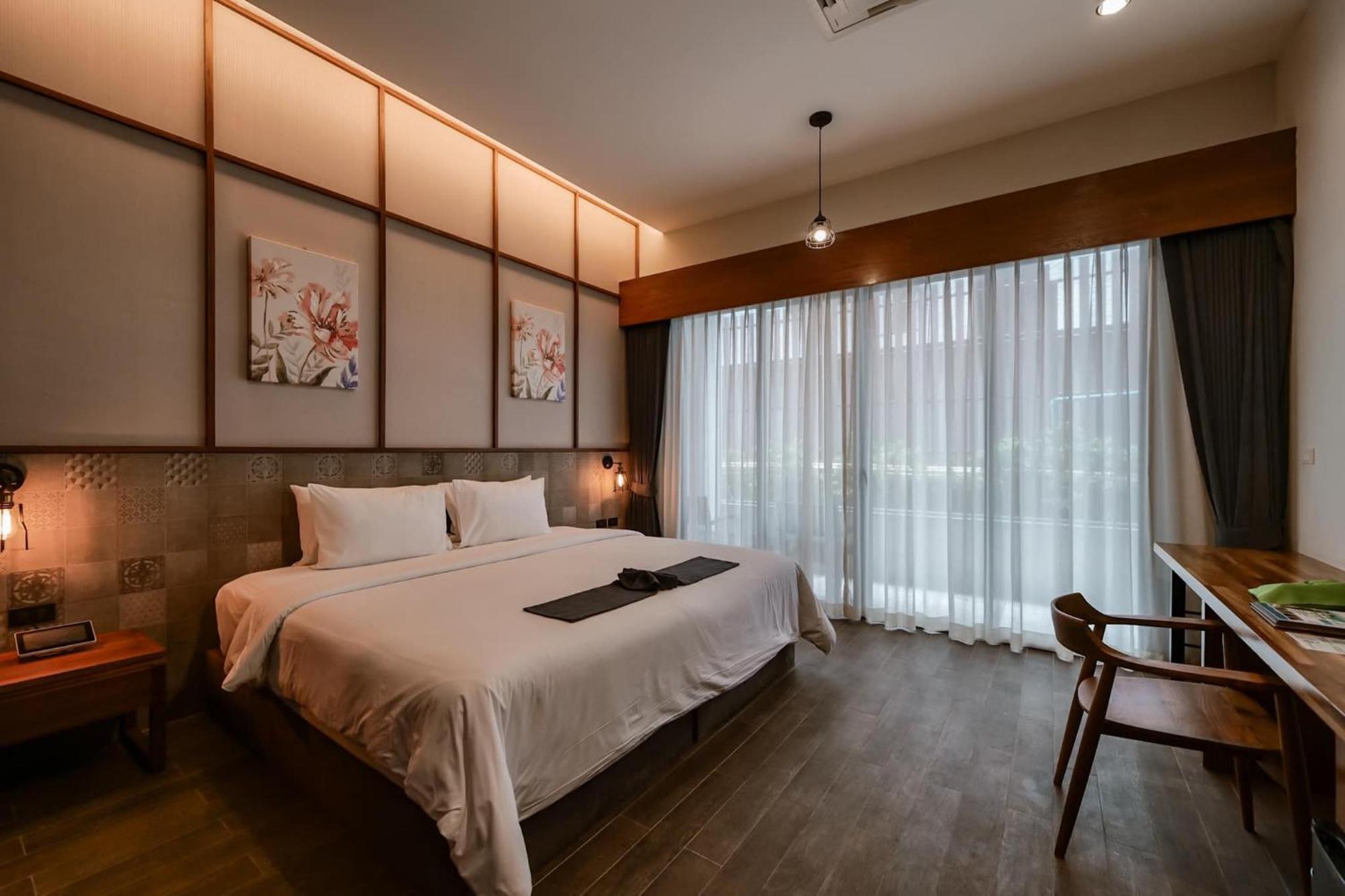 R-Mar Resort And Spa Patong, Phuket Exterior photo