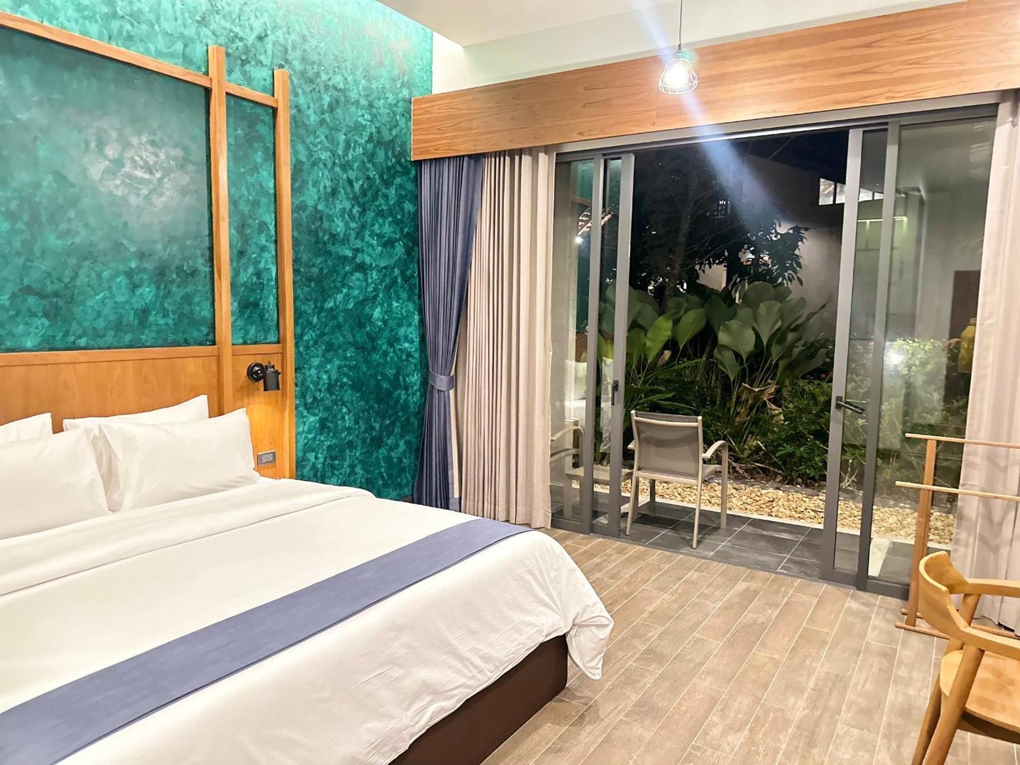 R-Mar Resort And Spa Patong, Phuket Exterior photo