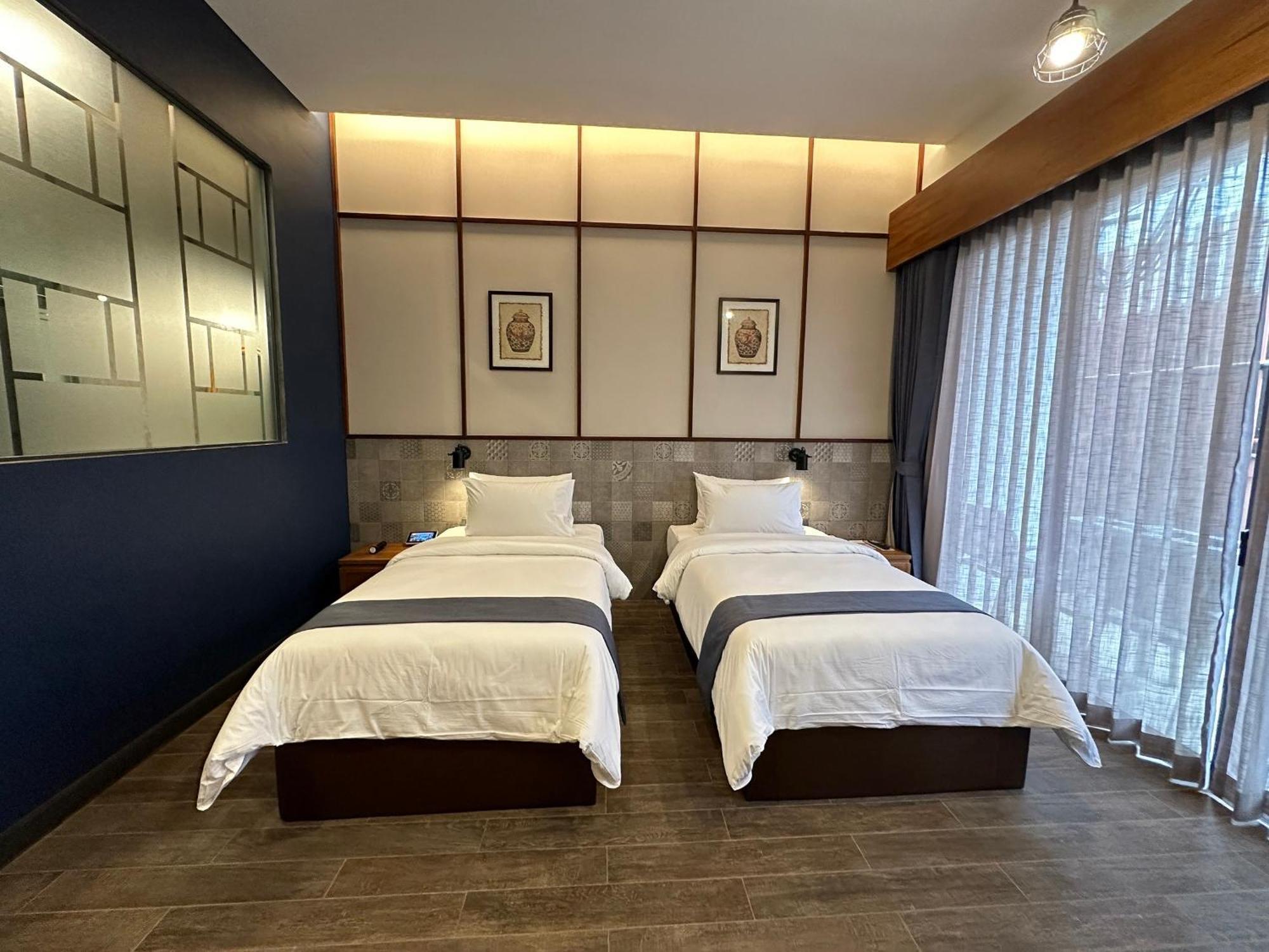 R-Mar Resort And Spa Patong, Phuket Exterior photo