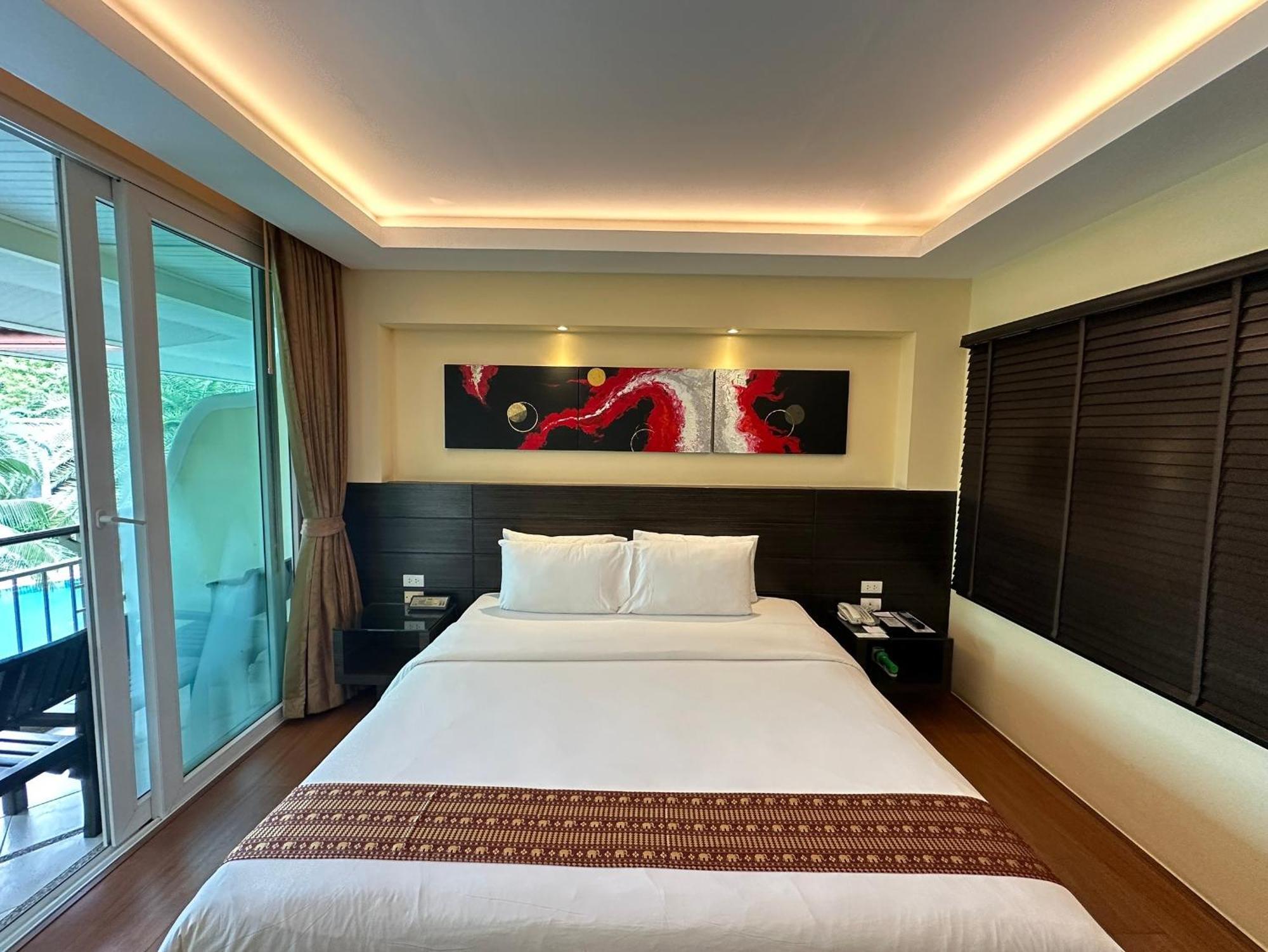 R-Mar Resort And Spa Patong, Phuket Exterior photo