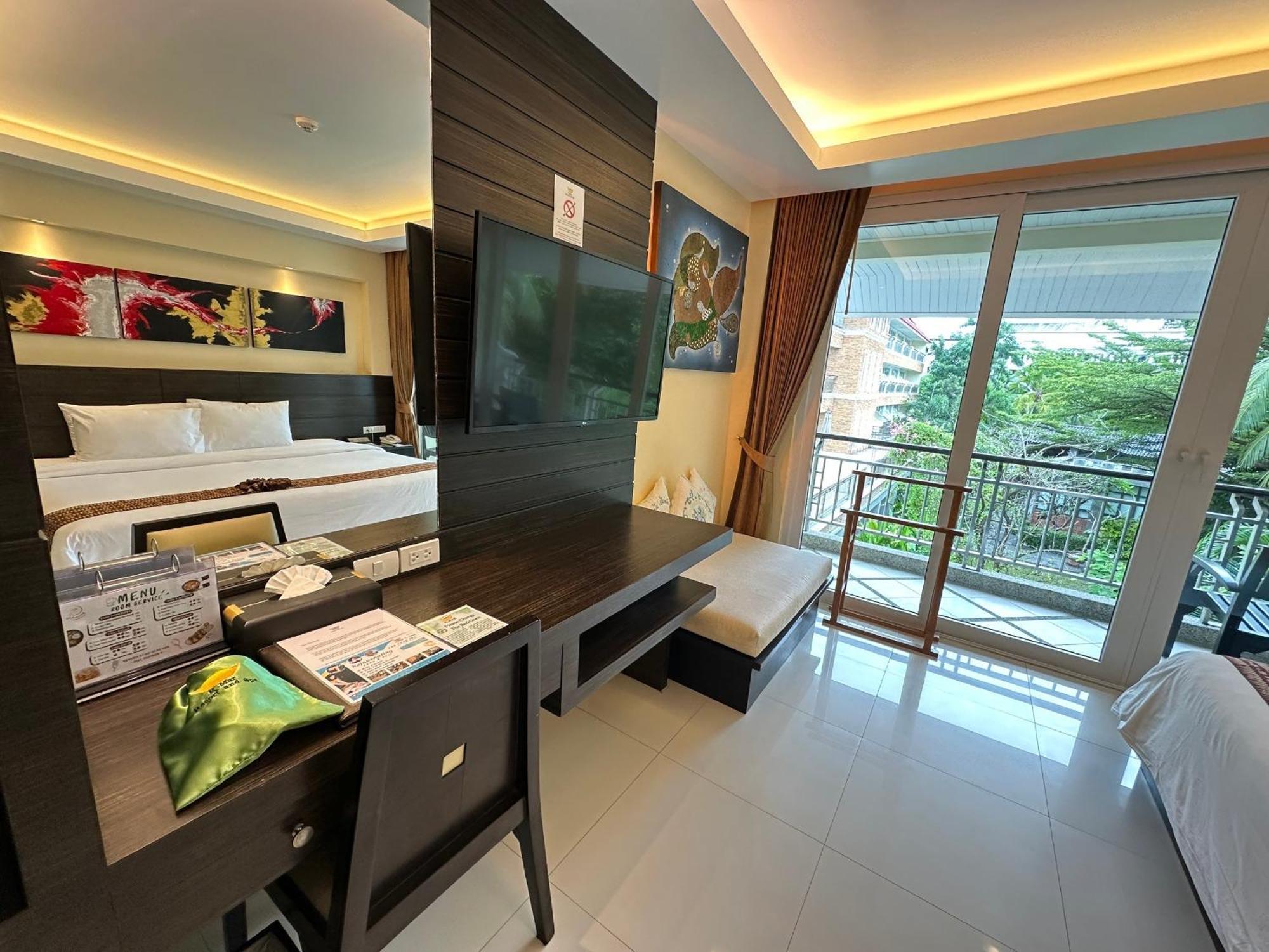 R-Mar Resort And Spa Patong, Phuket Exterior photo