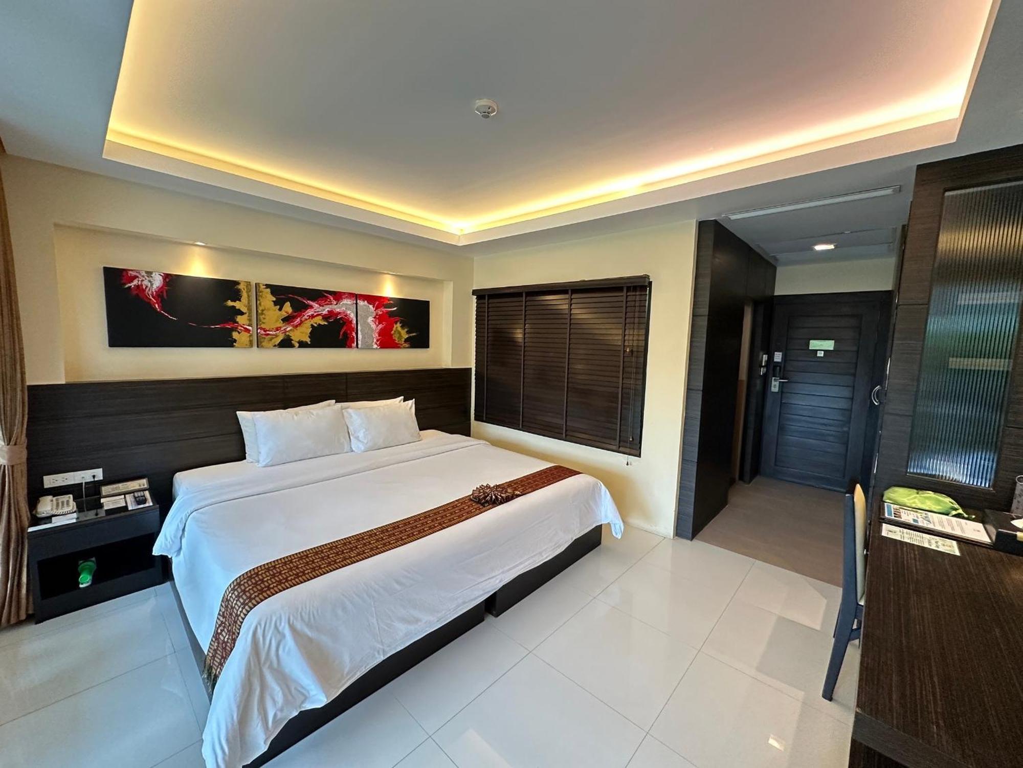 R-Mar Resort And Spa Patong, Phuket Exterior photo